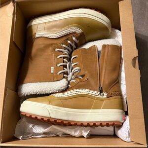 Standard Zip Snow MTE Boots